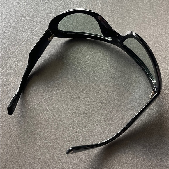 Tom Ford Linden FT1094 Unisex Sunglasses Black Frame main image 6